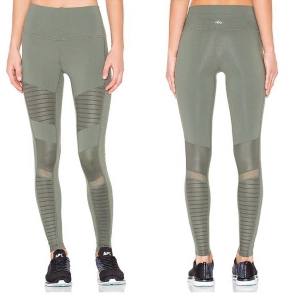 ALO Yoga Green High-Waisted Leggings with Ribbed Knee Panels